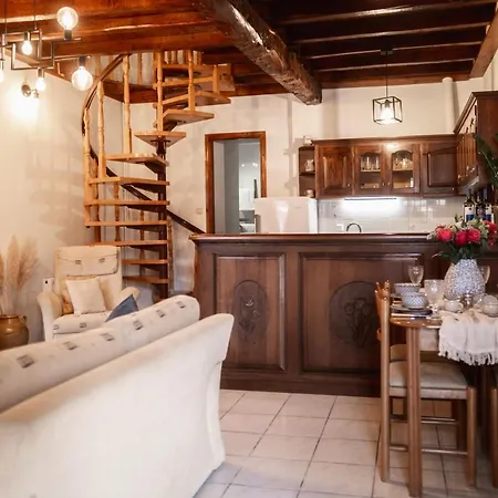 Loula's Mansion